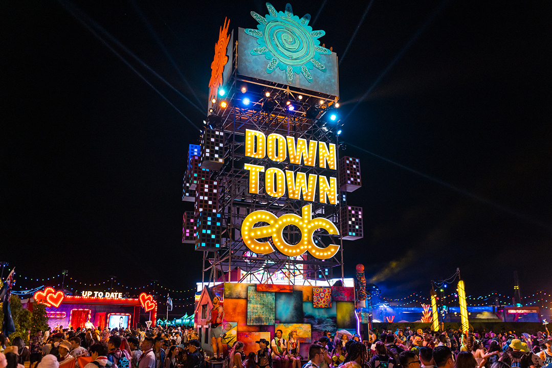 EDC DIY Rave Guide.Electric Daisy Carnival.- Threadbanger 